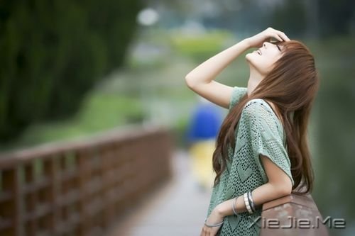 说了再见，才发现再也见不到 (1)
